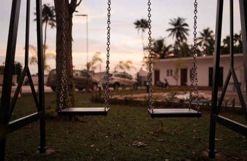 Nedumudy Bed & Breakfast | JMJ Riverview Homestay
