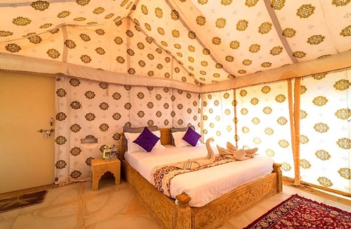 Amar Sagar Pol Resort | Jodhani Desert Camp & Resort Jaisalmer