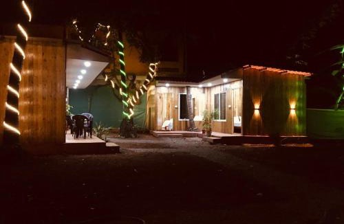 Arambol Hotel | Joes Cottage and Caffe