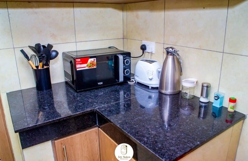 Biashara Apartment | Joy Suites-Elegant 3 Bedroom