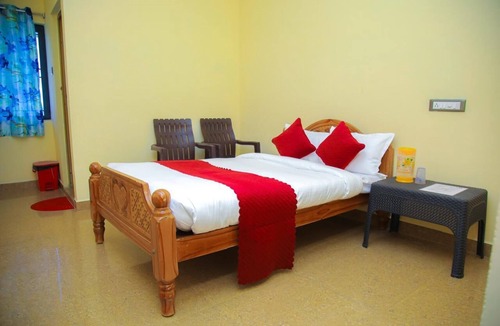 Usilampatti Hotel | JR Residency