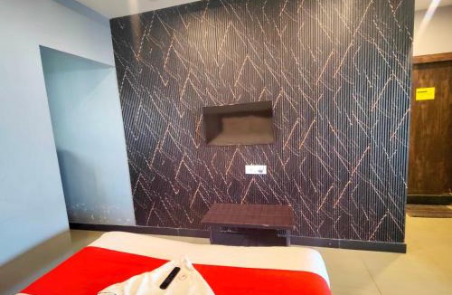Srinagar Colony Hotel | Jubilee Homes