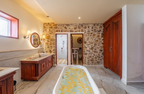 Jamool Khera Hotel | Juna Mahal Jungle Resort Ranthambore