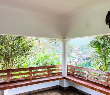 Kumily House | Jungle Bells Residency