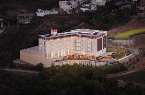 Udaipur Resort | juSTa Luxe Sajjangarh Resort & Spa, Udaipur