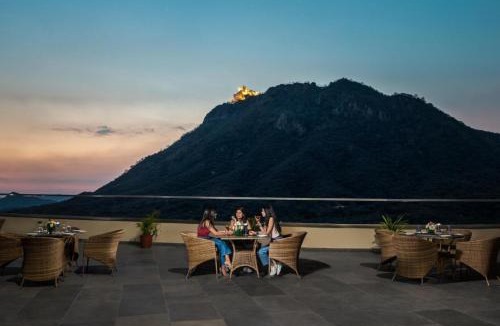 Udaipur Resort | juSTa Luxe Sajjangarh Resort & Spa, Udaipur