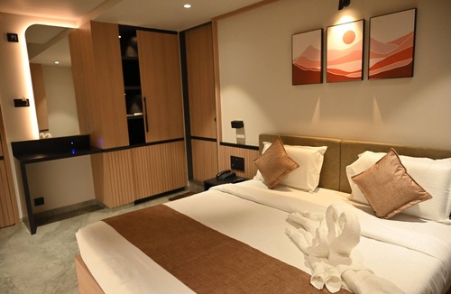 Rajkot Hotel | JVL By Nexottel