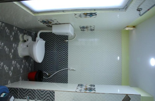 Kukatpalli Hotel | K S R Luxury Rooms
