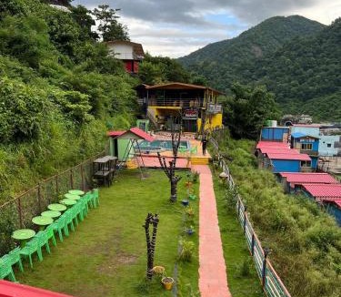 Kempty Range Hotel | Kaafirana Camps