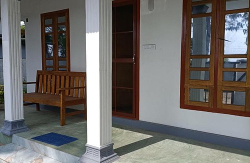Alappuzha Bed & Breakfast | Kadalamma Beach Homestay