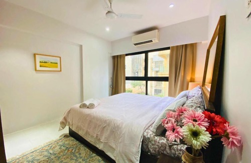 Bandra West Apartment | Kakad Classic 5, 16th Rd, Pali Village, Khar West by Connekt Homes
