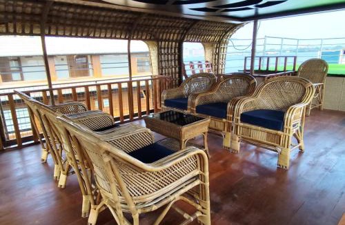 Mullakkal Boat Rental | Kalappura Houseboats & Tours