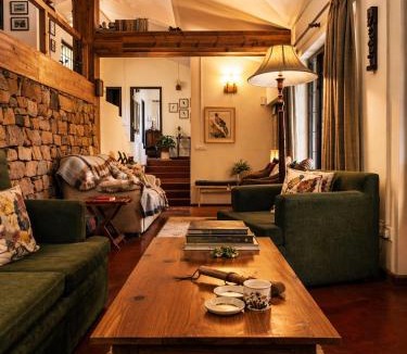 Takdah House | Kaleege House Private Room in Main House Takdah Cantt, Darjeeling
