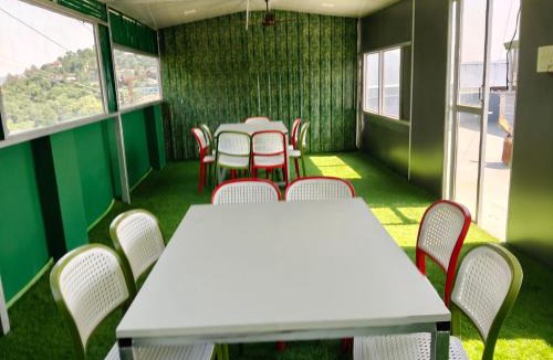 Tehri Hotel | Kamal Residency By UK SEASON Kanatal