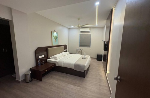 Thalassery Hotel | Kanak Residency Kuthuparamba