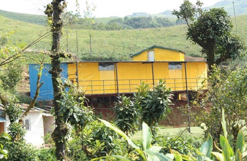 Chikkamagaluru House | KANASU HOMESTAY IT IS PLACE LOCATED IN BETWEEN MOUNTAINS COFFEE ESTATES