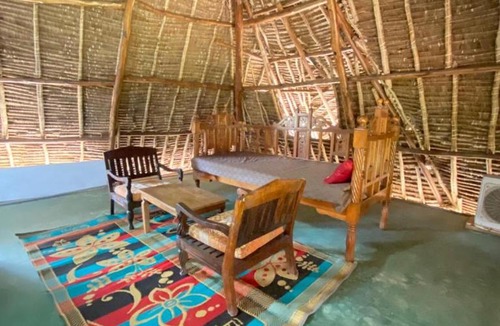 Malindi Apartment | Karibuni, Villa 107, Beachfront Stay with Restaurant, Pool & Bar
