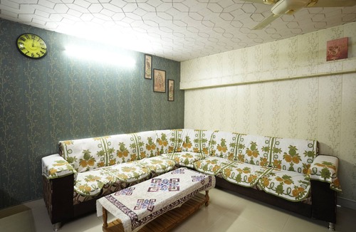 Varanasi Bed & Breakfast | Kashi dham homestay 10 minutes to Kashi Vishwanath temple and ghats.