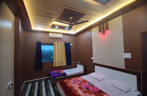 Sarnath Hotel | Kashi Nest