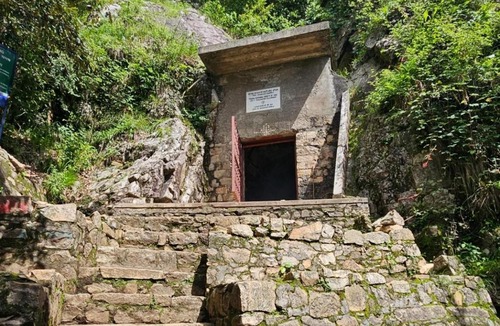 Ranikhet House | Katyuri Kings Divine Stay- Babaji's cave