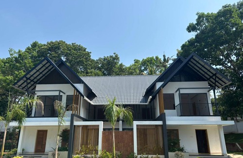 Quilon Resort | Kaveri Pool Pavilion