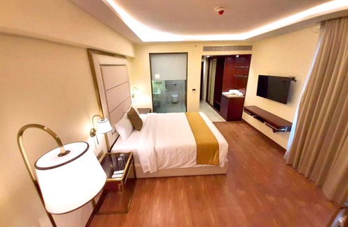 Chennai Hotel | Kay-Em Spectra Hotel Chennai