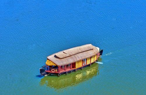 Aryad South House | Kayal Cove Premium Pool Resort & Houseboats Alleppey By VOYE HOMES