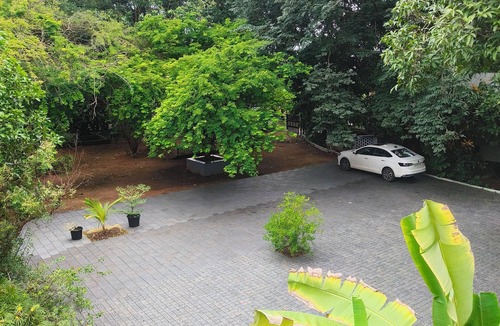 Kochi House | Kerala Traditional 2 bedroom home with AC in charming green surrounding in Kochi