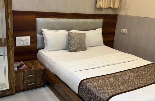 Kurla Hotel | KF Residency