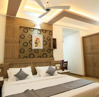 Thodupuzha Hotel | Kgees Noah Ark