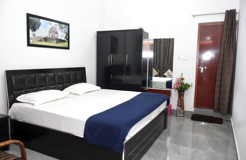 Khajuraho Hotel | Khajuraho Glory Homestay in Khajuraho with AC, WiFi. Enjoy your stay