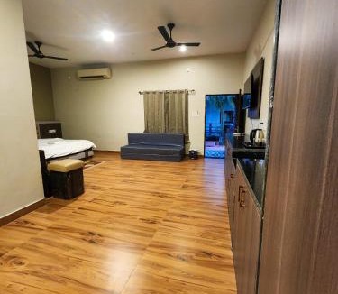 Mandla Hotel | Khatiya Camp