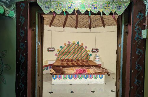 Bhuj Hotel | Khoyla Homestay