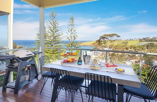 Kiama Villa | Kiama Haven overlooks Kiama Coastal Walk, Easts Beach and the ocean - amazing!