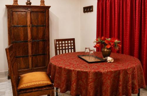 Amar Sagar Pol Cabin | Killa Bhawan Lodge