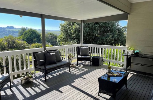 Kilcunda House | Killarney Spa Coastal Country Retreat Pet Friendly Fireplace 10 minutes to Phillip Island