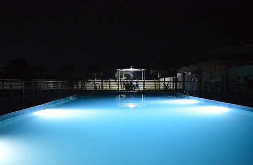Chevella Villa | King Farmhouse - Luxury