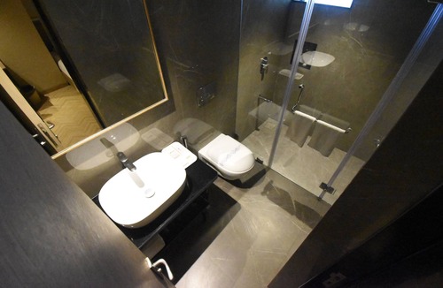 Juhu Hotel | Kings International Juhu
