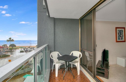 Coolangatta Apartment | Kirra Gardens Unit 9
