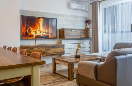 Tractorul Apartment | KOA - Sunset Penthouse