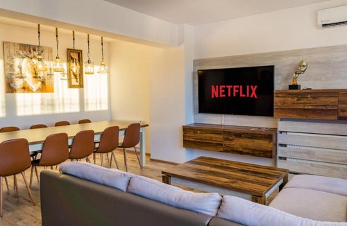 Tractorul Apartment | KOA - Sunset Penthouse