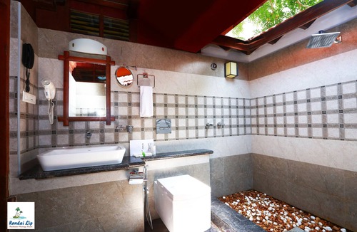 Ezhupunna Hotel | Kondai Lip Backwater Heritage Resort