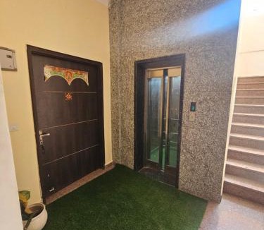 Rishikesh Apartment | Koteshwaram by Ashkothomes