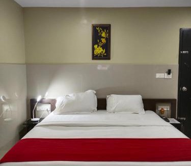 Thrippunithura Hotel | Kottavathil Hotel