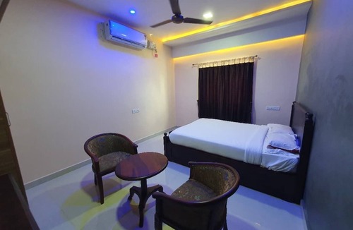 Tiruvannamalai Apartment | Kousthubam Residency provides comfortable rooms for a calm and relaxing stay