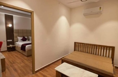 Srirangam Hotel | Kovil Vasam