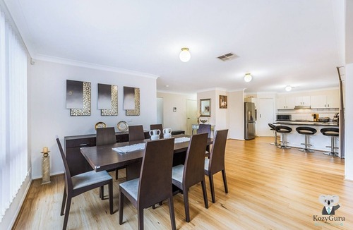 West Hoxton House | KozyGuru | West Hoxton | Spacious 7-Person Home
