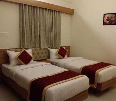 Yelahanka Hotel | Krishna Inn