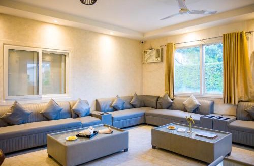 Noida Villa | Krishna Manor 3-BHK Farmhouse With Private Pool & Lush Garden Near Noida Expressway
