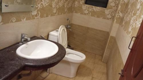 Egmore Hotel | Krishna Park